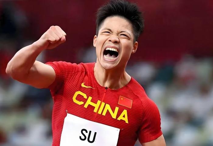 国米压哨绝杀苏炳添，全场沸腾！经典一战再现传奇